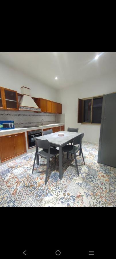 Ai Telamoni Apartments Trapani Bagian luar foto