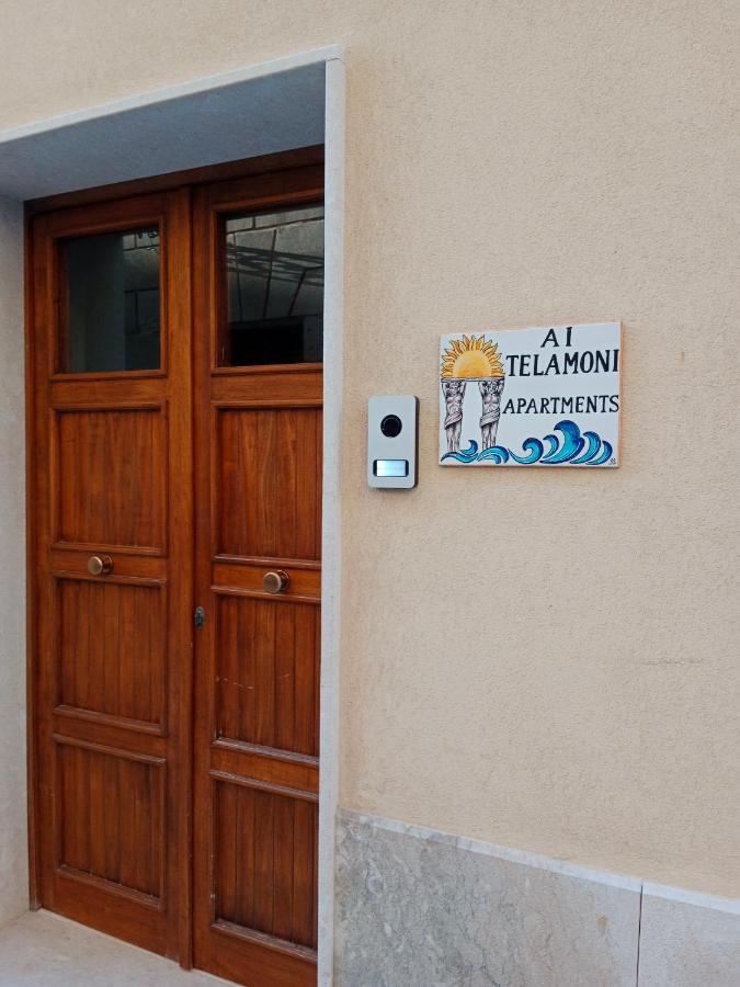 Ai Telamoni Apartments Trapani Bagian luar foto